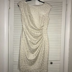 Anne Klein Size Medium Ivory Jacquard Dress